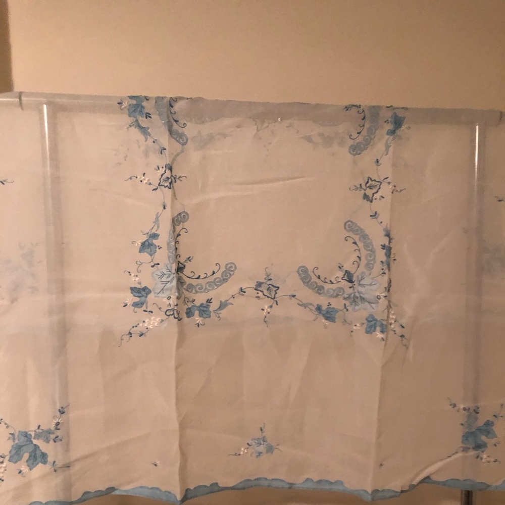 Vintage 1930’s card table linen.